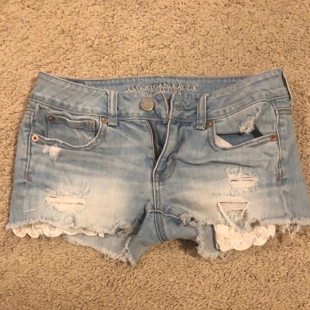 American eagle jean shorts with lace